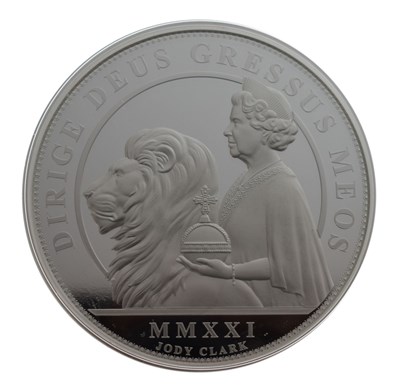 Lot 140 - Alderney Elizabeth II silver 10oz £20 coin, 2021, 'Elizabeth and the Lion'