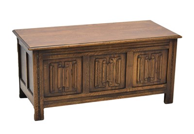 Lot 819 - ‘Old reproduction' oak linenfold coffer or bedding chest