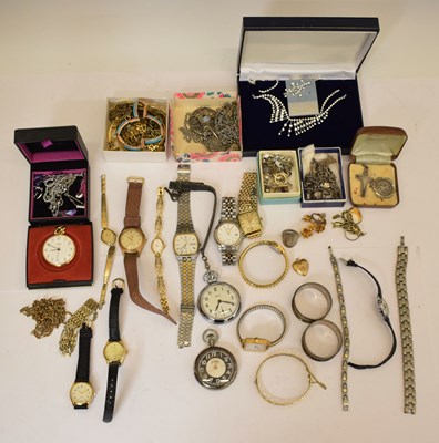 Lot 160 - Collection of costume jewellery