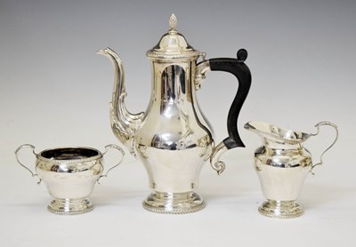 Lot 292 - Elizabeth II silver three piece coffee set