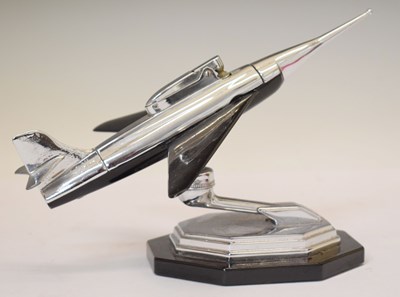 Lot 383 - Vintage novelty Gala-Sonic fighter jet table lighter