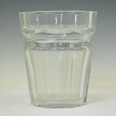 Lot 560 - Baccarat 'Edith' glass vase