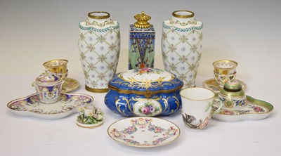 Lot 636 - Assorted Continental ceramics