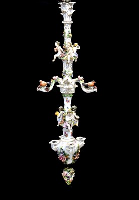 Lot 637 - Large 20th century German porcelain twelve-light ceiling candelabrum or chandelier