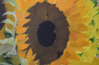 Lot 522 - Mary Fedden RA (1915-2012) - Oil on canvas - Sunflowers