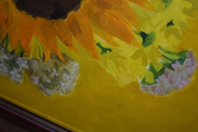 Lot 522 - Mary Fedden RA (1915-2012) - Oil on canvas - Sunflowers