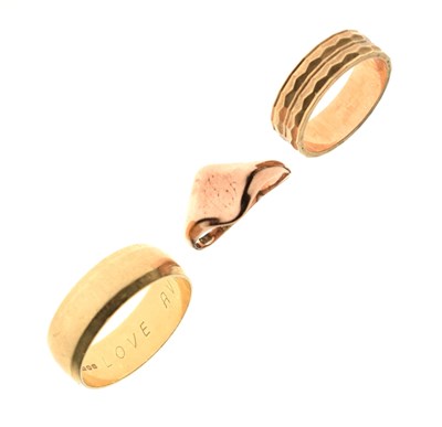 Lot 65 - Three 9ct gold rings