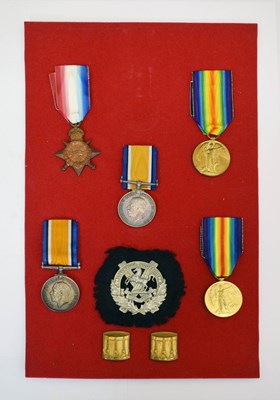 Lot 346 - Collection of WW1 medals, Liverpool badge, and two Bandsman badges