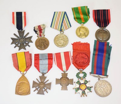 Lot 349 - Mixed group of foreign medals