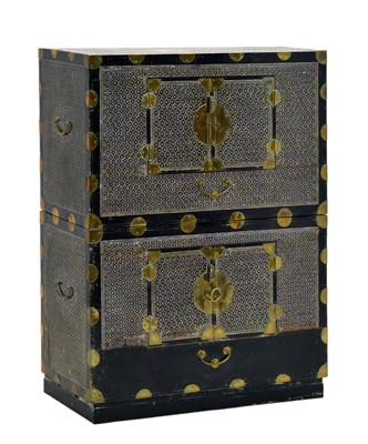 Lot 242 - Pair of Korean mother-of-pearl inlaid Ichung Nong stacking chests