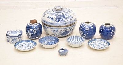 Lot 670 - Group of Japanese blue and white porcelain