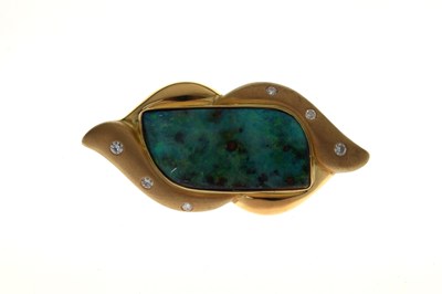 Lot 26 - Black boulder opal yellow metal brooch stamped 18K