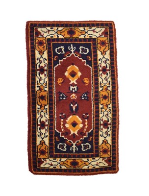 Lot 369 - Rag rug, having red, blue and cream ground