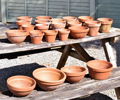 Lot 562 - Quantity of terracotta garden flower pots and bowls