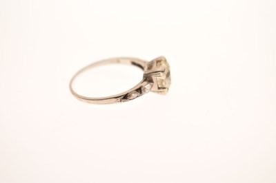 Lot 6 - Art Deco diamond white metal solitaire ring