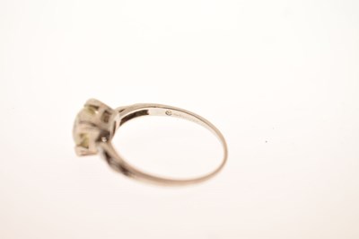 Lot 6 - Art Deco diamond white metal solitaire ring