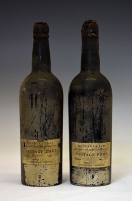 Lot 432 - Sandemans Vintage Port, 1960