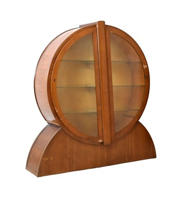 Lot 572 - 1930's display cabinet