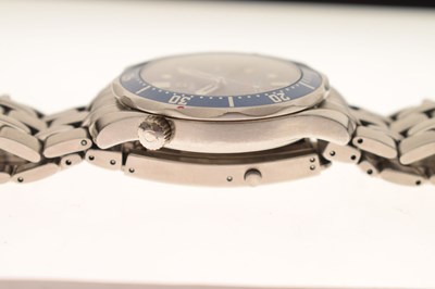 Lot 70 - Omega - Gentleman's Seamaster Professional stainless steel bracelet watch