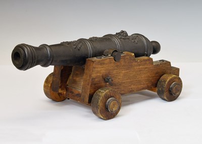 Lot 157 - Cast iron signal cannon with stepped carriage