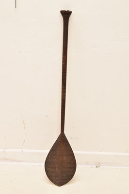 Lot 169 - Austral Islands (French Polynesia) paddle
