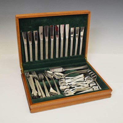 Lot 511 - Viners' 1960s 'Studio' six setting stainless steel cutlery with bark effect textured handles