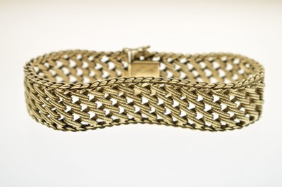 Lot 36 - 9ct gold fancy link bracelet