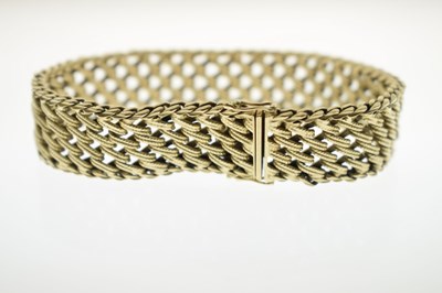 Lot 36 - 9ct gold fancy link bracelet