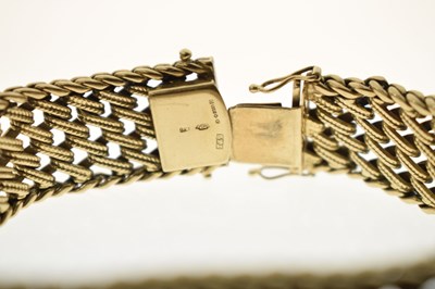 Lot 36 - 9ct gold fancy link bracelet