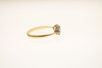 Lot 10 - 18ct gold and three stone diamond ring