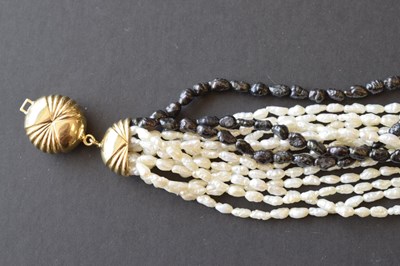 Lot 37 - Freshwater pearl yellow metal necklace and matching bracelet set