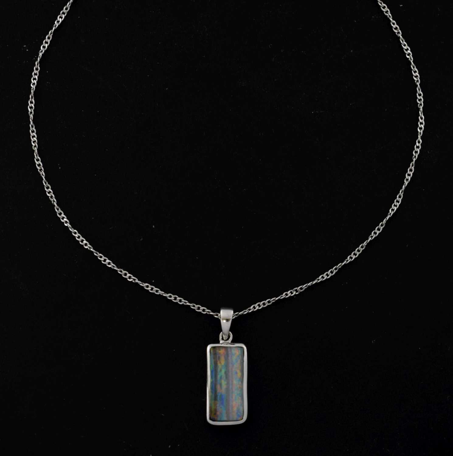 Lot 27 - Opal white metal pendant