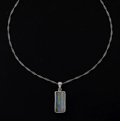 Lot 27 - Opal white metal pendant