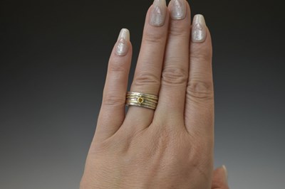 Lot 46 - Attributed to Julia Beusch - Yellow diamond set silver ring