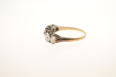 Lot 11 - 19th century diamond graduated five-stone ring