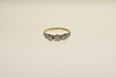 Lot 8 - Diamond yellow gold three-stone diamond ring