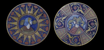 Lot 421 - Pair of early 20th century Italian maiolica chargers