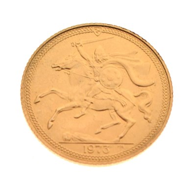 Lot 162 - Gold Coin - Elizabeth II Isle of Man half sovereign, 1973