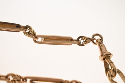 Lot 29 - 9ct gold fancy link Albert