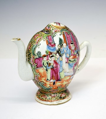 Lot 440 - Chinese Qing dynasty Famille Rose 'Cadogan' tea or wine pot