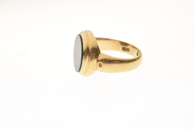 Lot 42 - 19th century bloodstone agate 18ct yellow gold signet ring
