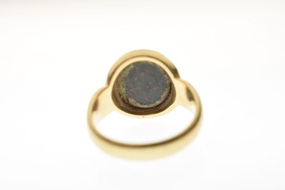 Lot 42 - 19th century bloodstone agate 18ct yellow gold signet ring