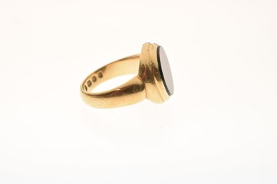 Lot 42 - 19th century bloodstone agate 18ct yellow gold signet ring
