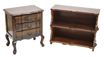 Lot 711 - Reproduction German-style three-drawer chest