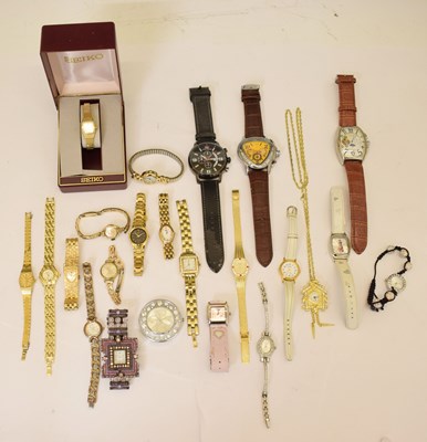 Lot 120 - Mixed collection of fashion watches
