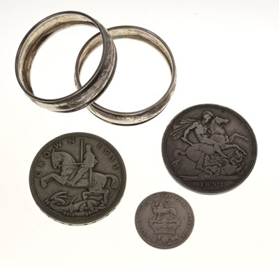 Lot 235 - Victorian and George V crown, George IV shilling, together with a pair of silver napkin rings