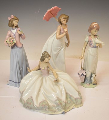 Lot 423 - Lladro - Four figures