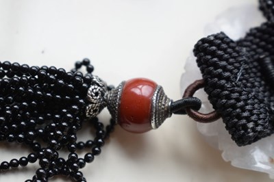 Lot 44 - White jade pendant necklace