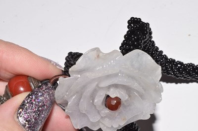 Lot 44 - White jade pendant necklace