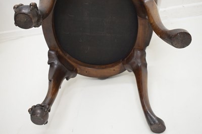 Lot 526 - Attributed to John Barrow for Gillows of Lancaster - George IV walnut open arm library chair